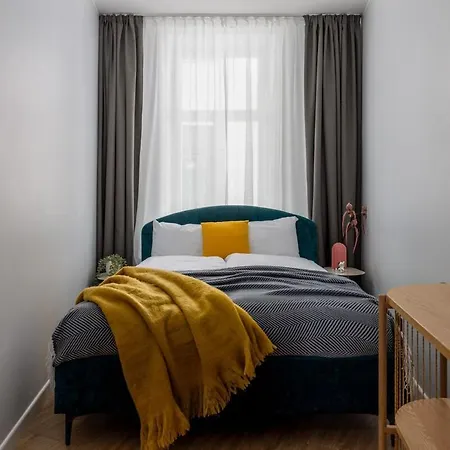 Gorgeous 1br Old Town